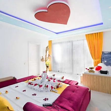 Uezuemlue 1 Bedroom Secluded With Private Pool Hot Tub Villa