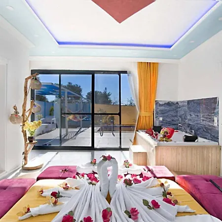 Villa Uezuemlue 1 Bedroom Secluded With Private Pool Hot Tub *