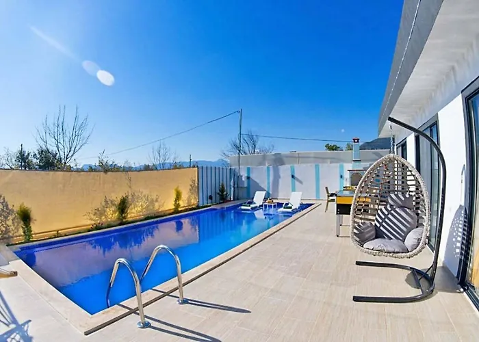 Uezuemlue 1 Bedroom Secluded With Private Pool Hot Tub Villa *