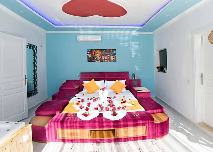 Uezuemlue 1 Bedroom Secluded With Private Pool Hot Tub *