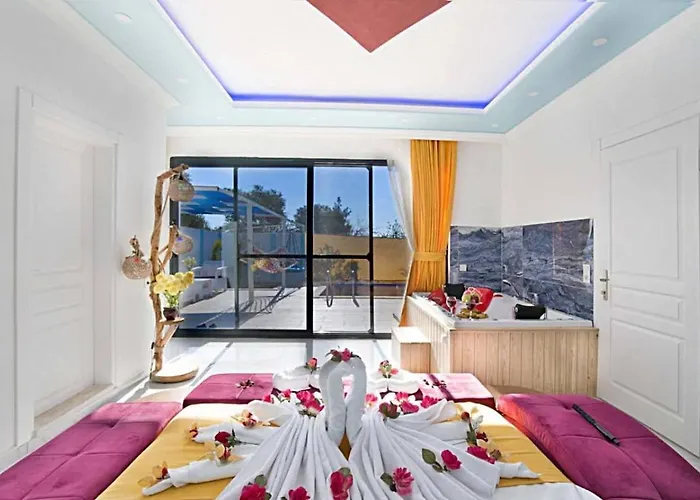 Villa Uezuemlue 1 Bedroom Secluded With Private Pool Hot Tub *