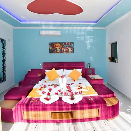 Uezuemlue 1 Bedroom Secluded With Private Pool Hot Tub *